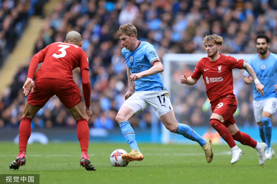 库明加被排除出轮转阵容，勇士半场10人得分领先公牛14分