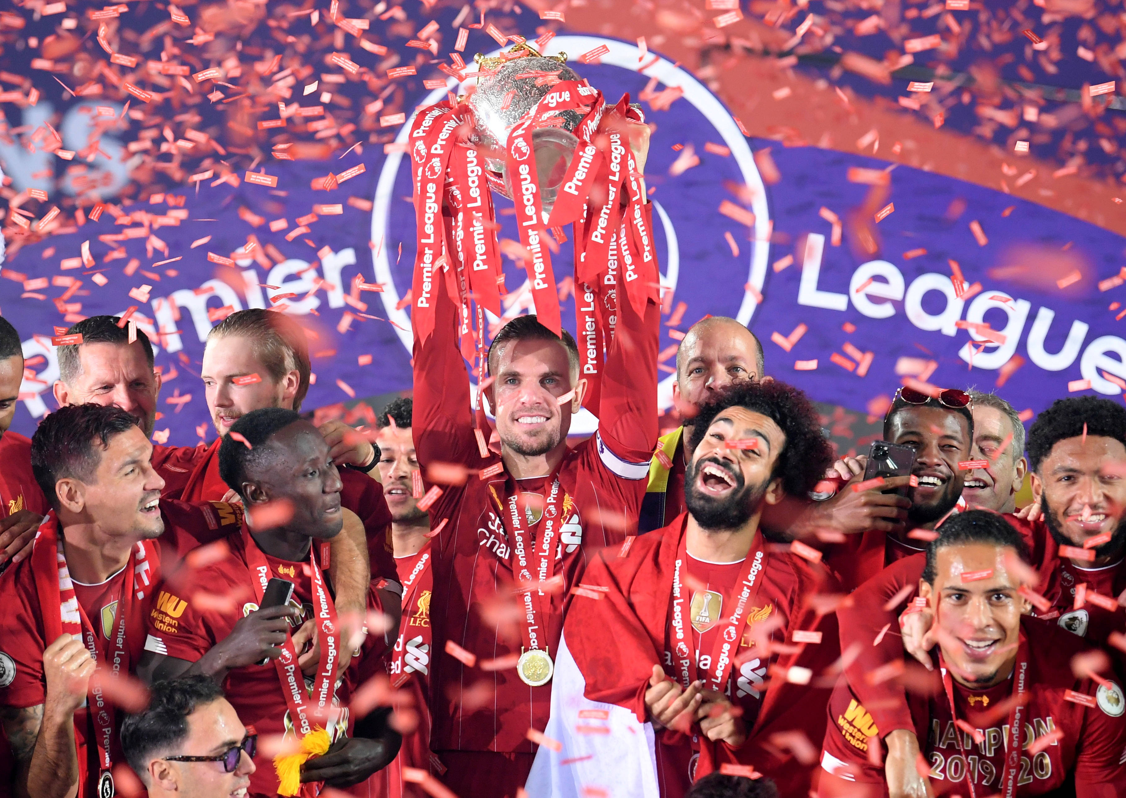 发布会变感谢会，李霄鹏赛后向各方致谢