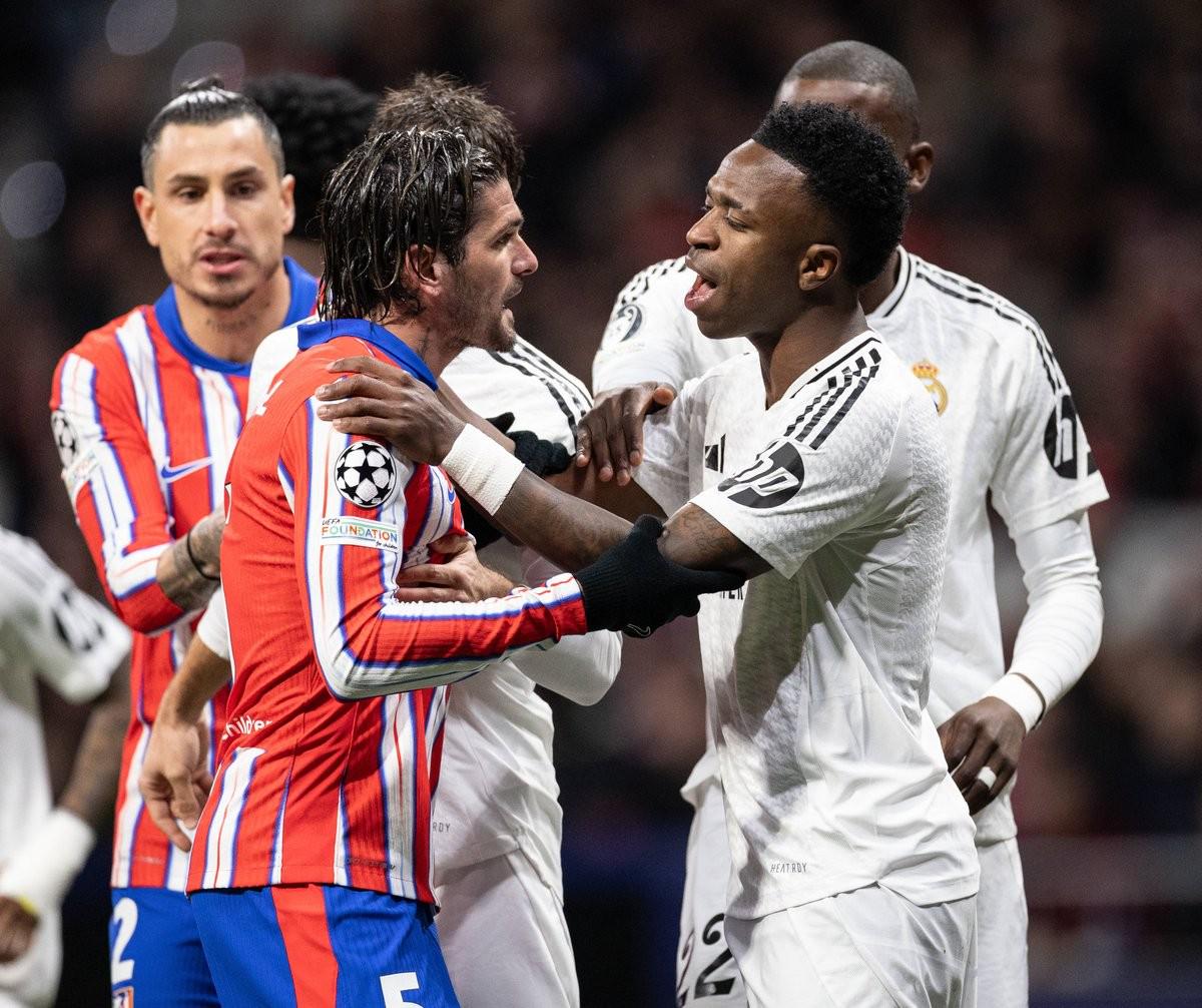 字母哥：从交易传闻看，我现在是联盟里最炙手可热的辣妹（字母哥：从交易风声来看，我就是联盟里最抢手的“香饽饽”）